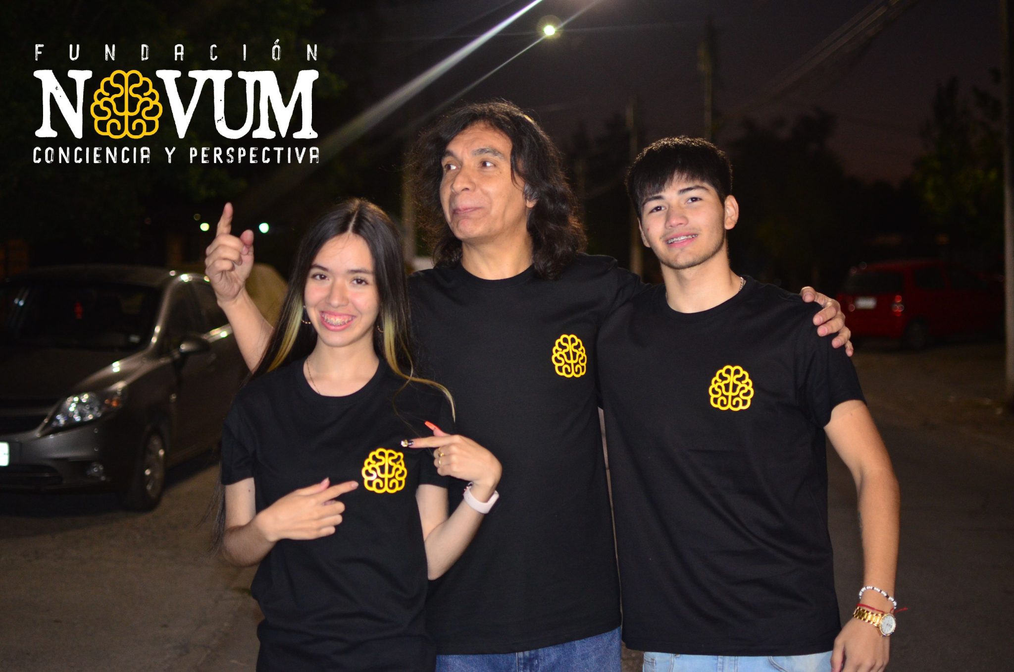Polera NOVUM